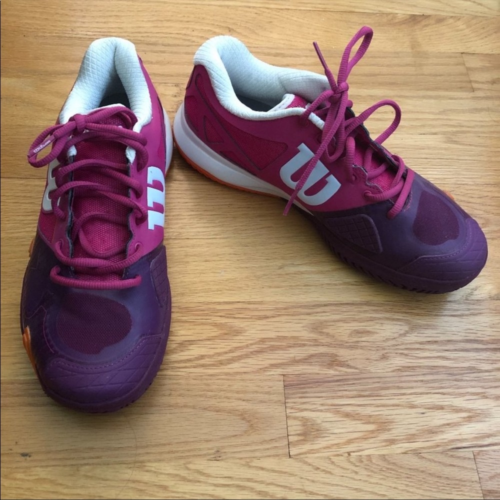 WILSON|TENNIS SHOE|SIZE 9